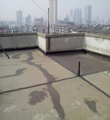 叙永漏水维修 楼顶漏水是什么原因，楼顶漏水维修方法是什么?